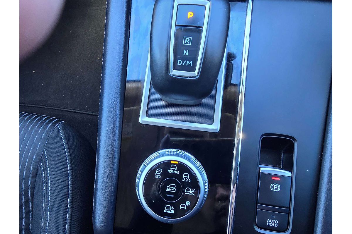 2023 Mitsubishi Outlander LS ZM