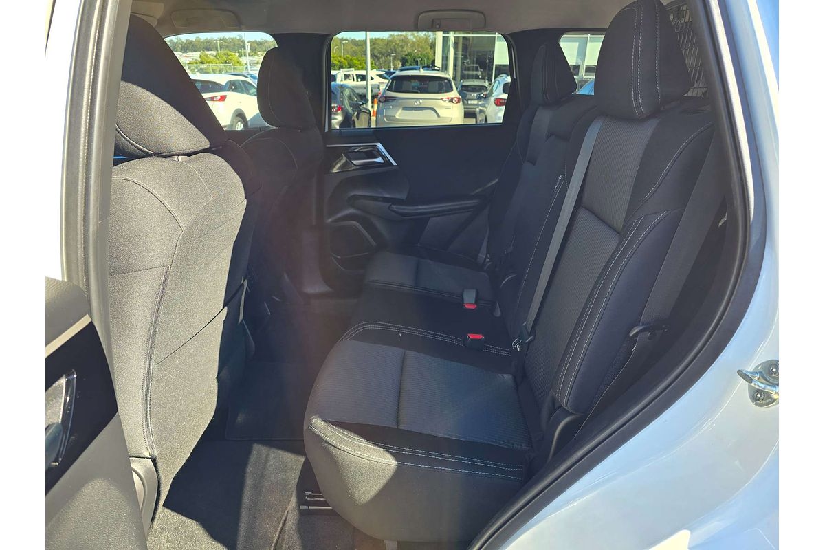 2023 Mitsubishi Outlander LS ZM