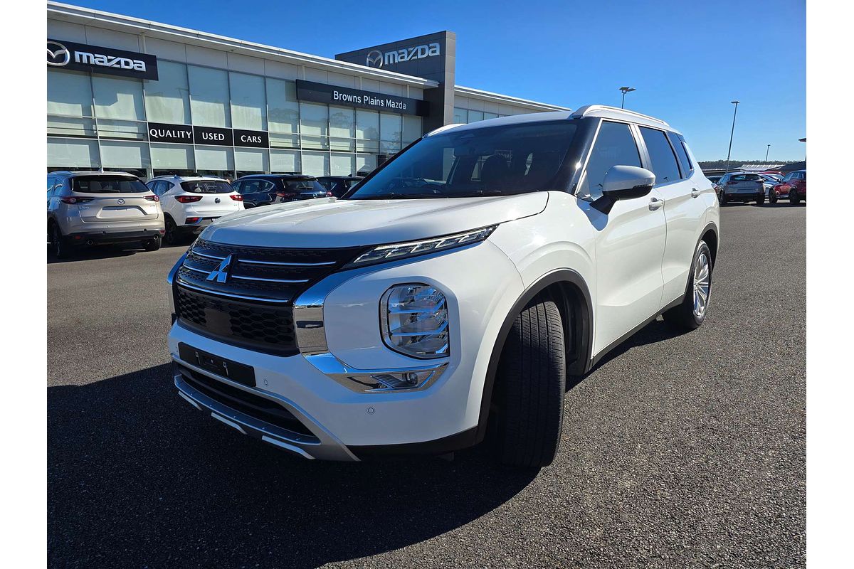 2023 Mitsubishi Outlander LS ZM