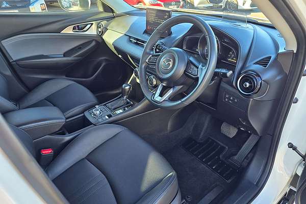 2023 Mazda CX-3 sTouring DK
