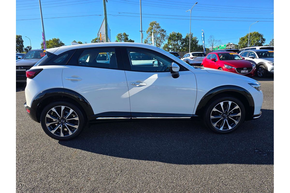 2023 Mazda CX-3 sTouring DK
