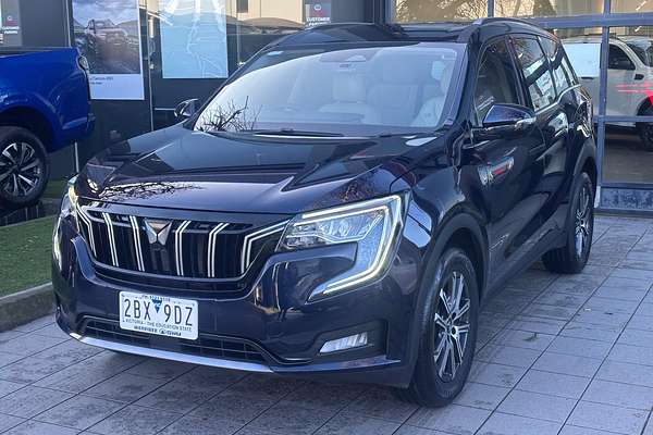 2024 Mahindra XUV700 AX7L