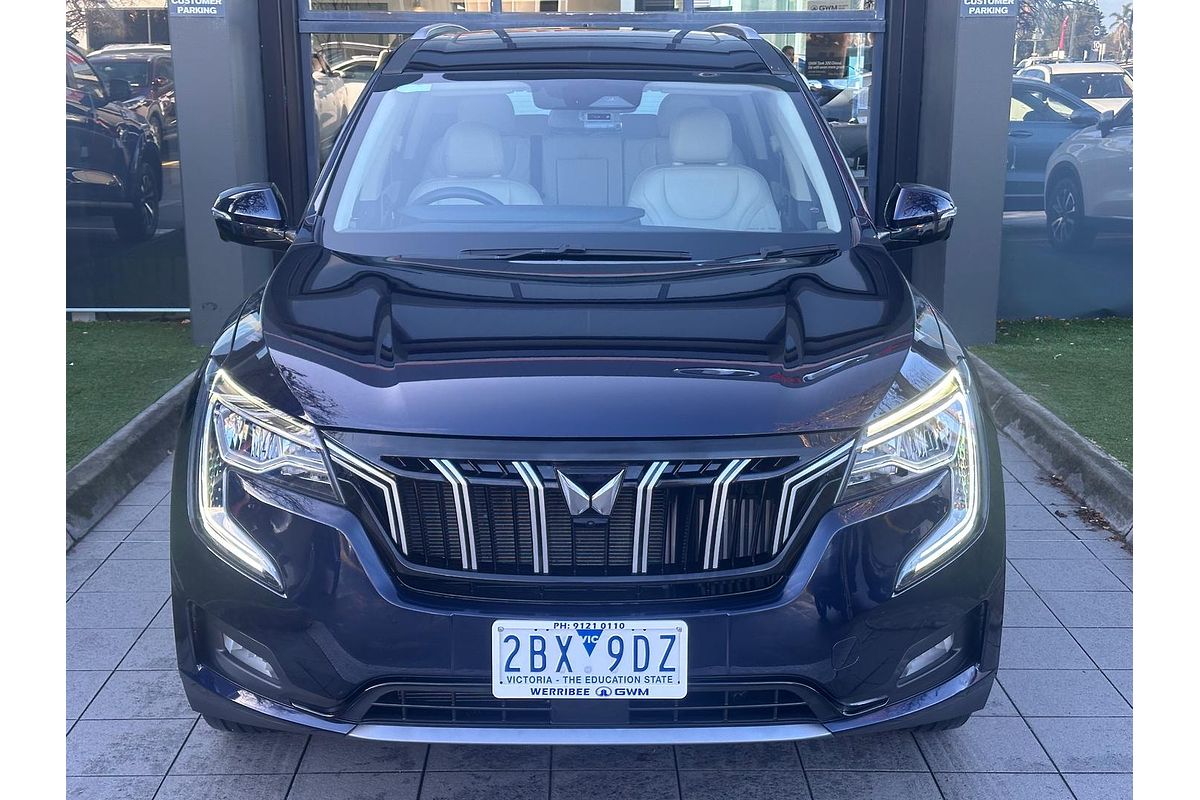 2024 Mahindra XUV700 AX7L