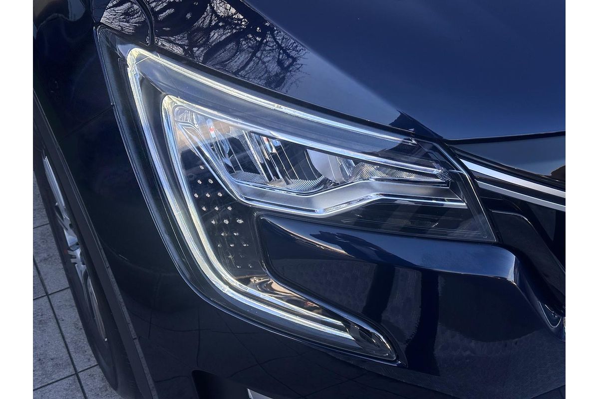 2024 Mahindra XUV700 AX7L