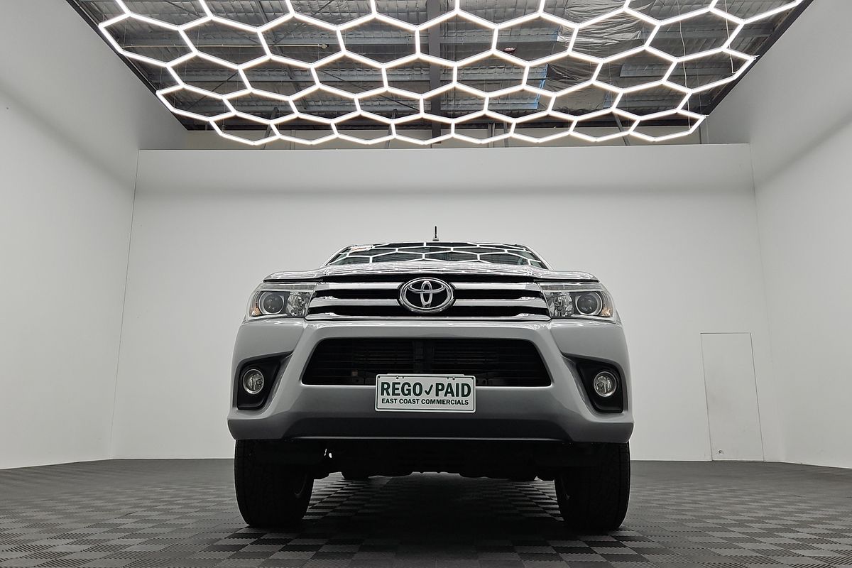 2016 Toyota Hilux SR5 GUN126R 4X4