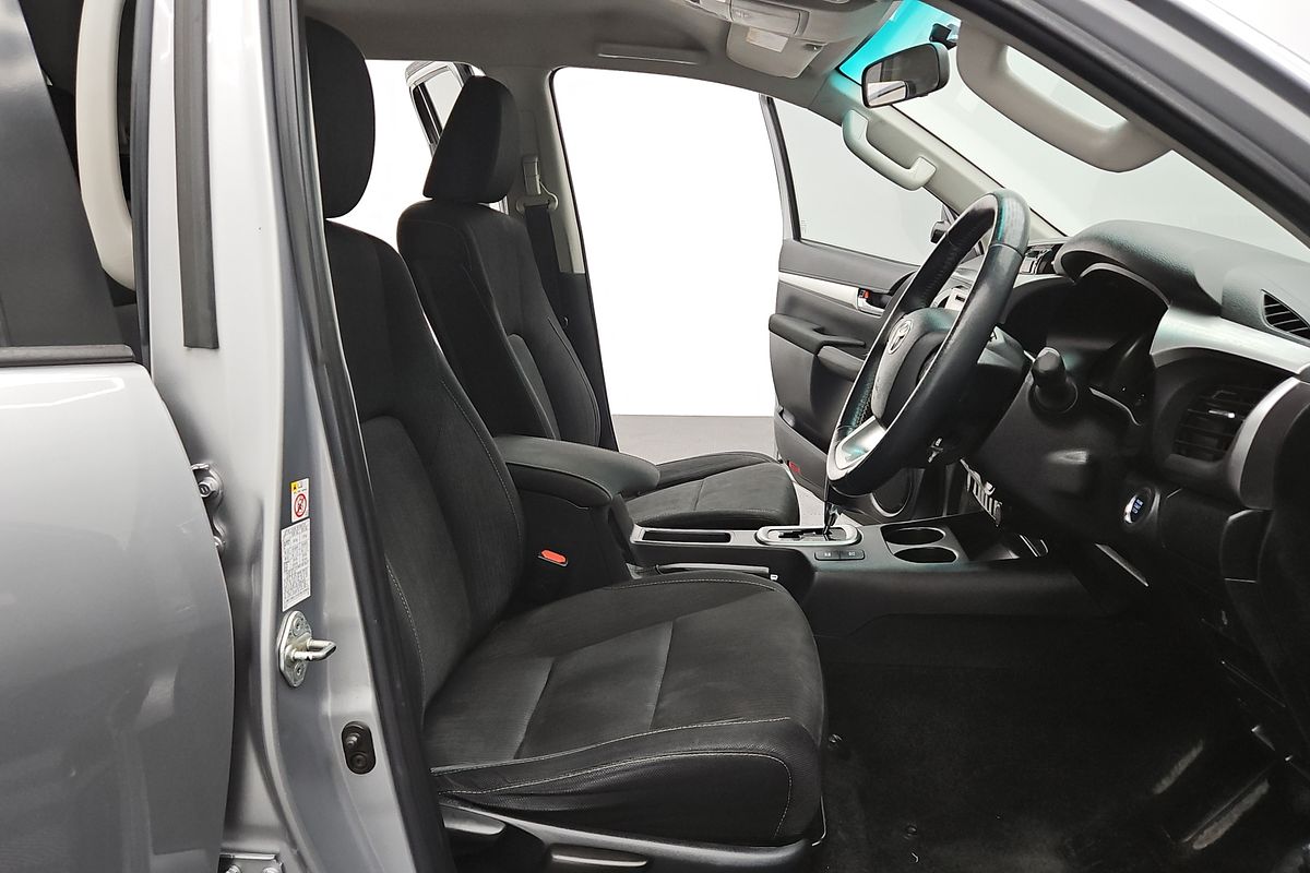 2016 Toyota Hilux SR5 GUN126R 4X4