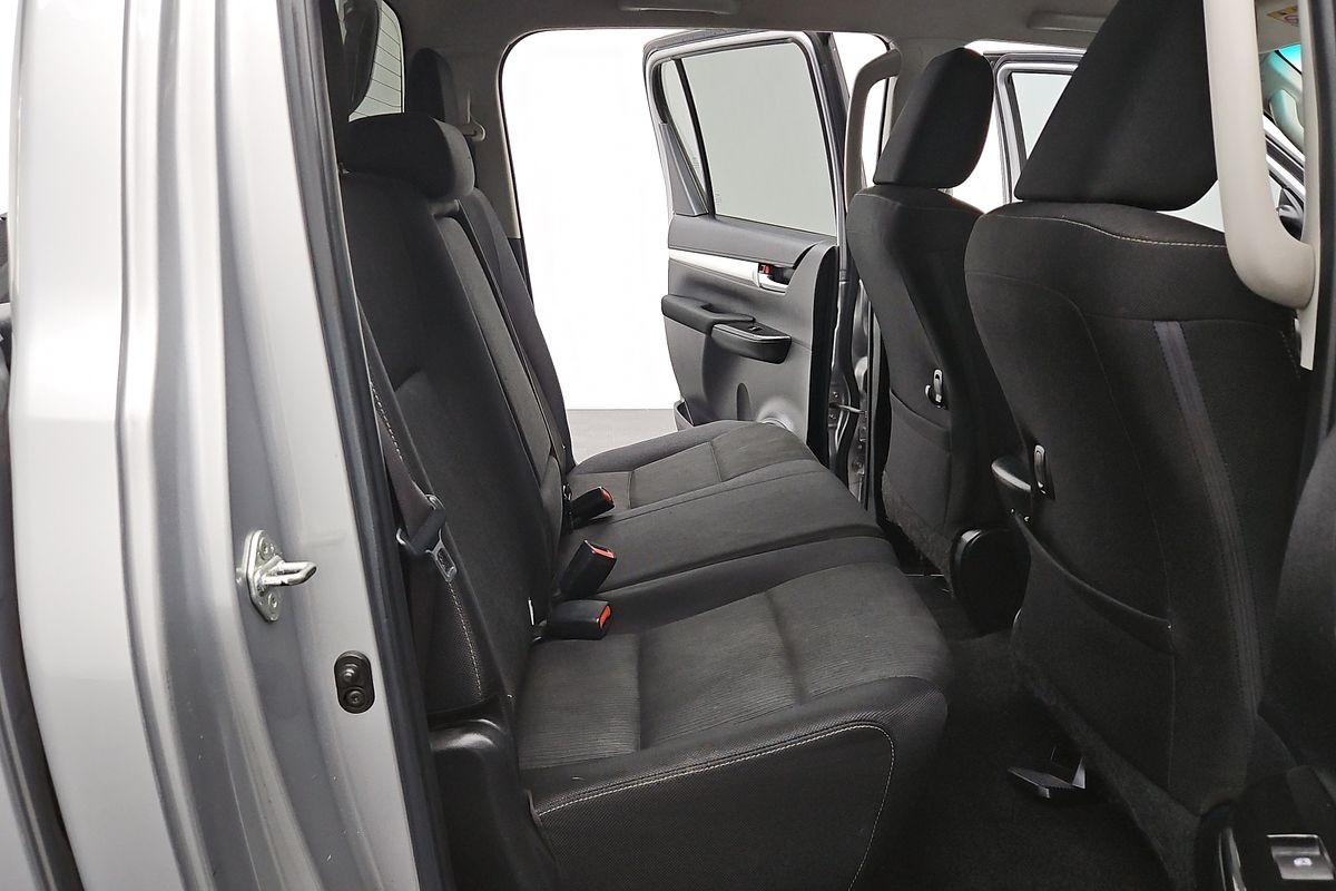 2016 Toyota Hilux SR5 GUN126R 4X4