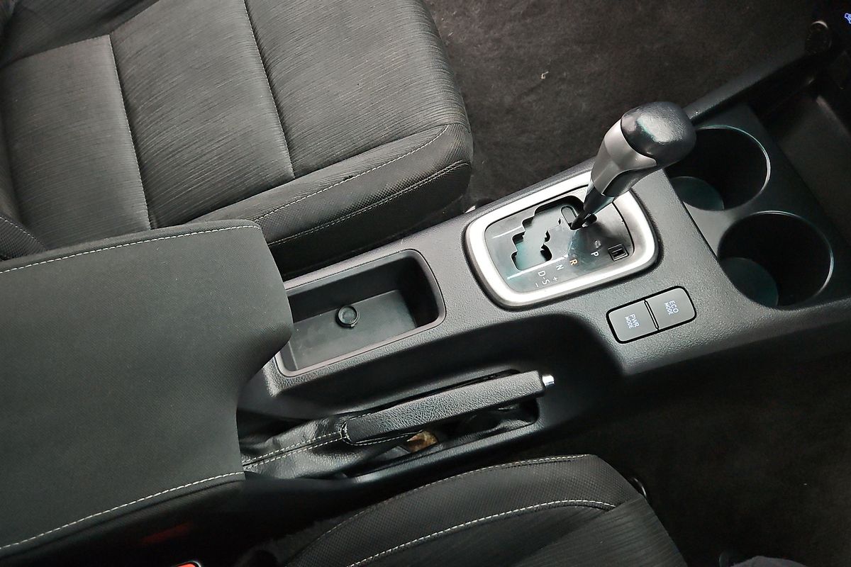 2016 Toyota Hilux SR5 GUN126R 4X4