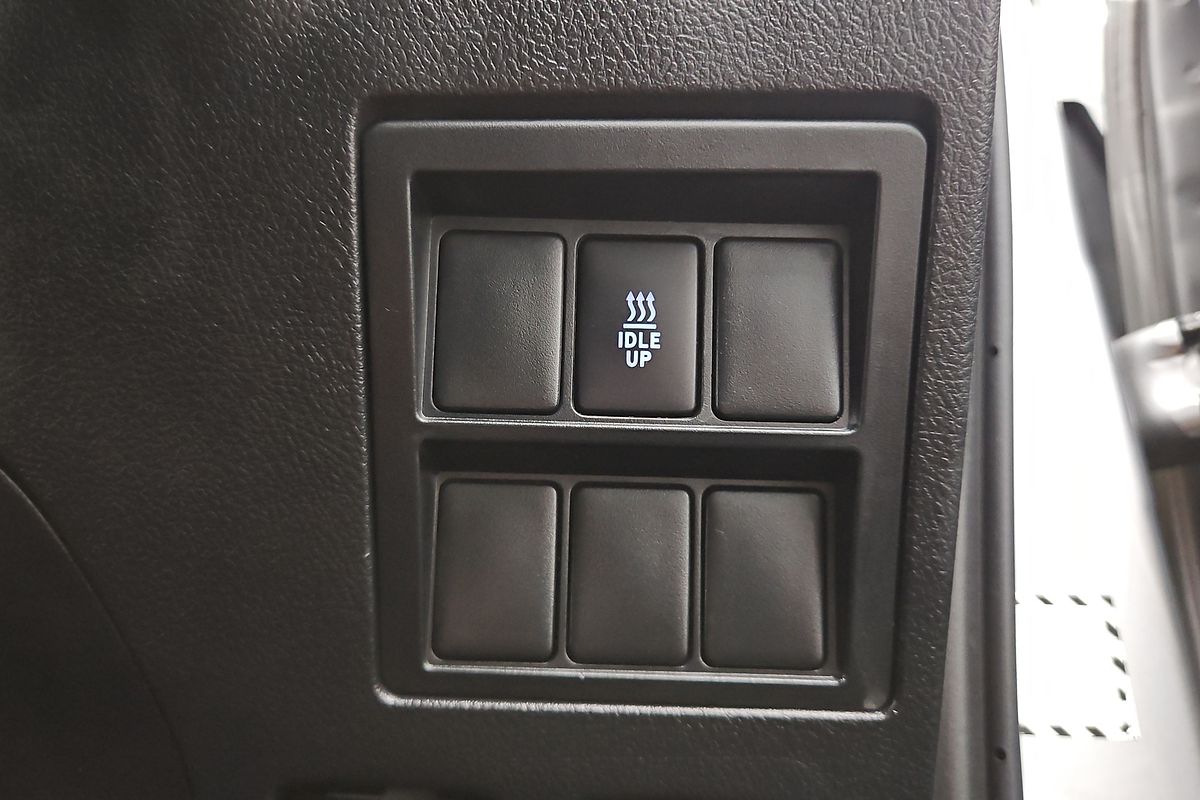 2016 Toyota Hilux SR5 GUN126R 4X4