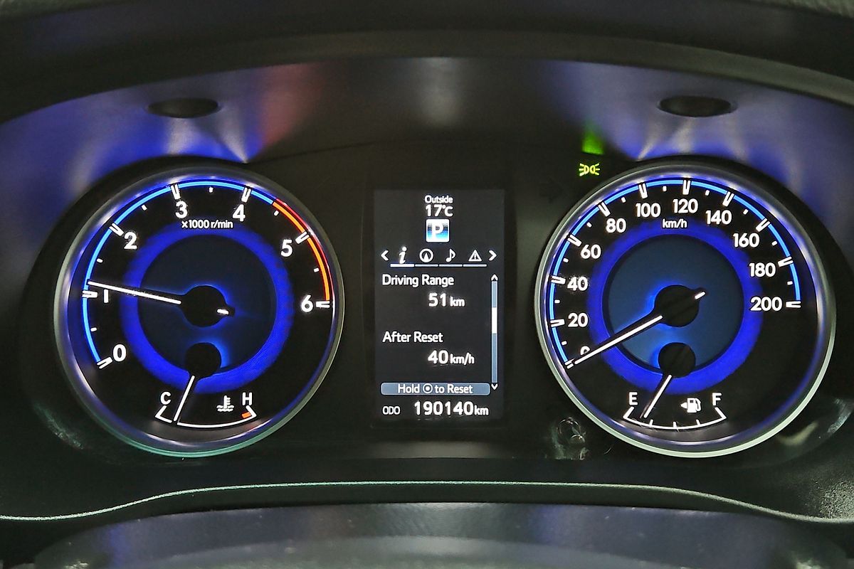 2016 Toyota Hilux SR5 GUN126R 4X4