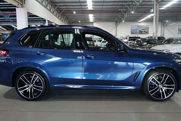 2022 BMW X5 xDrive30d M Sport G05