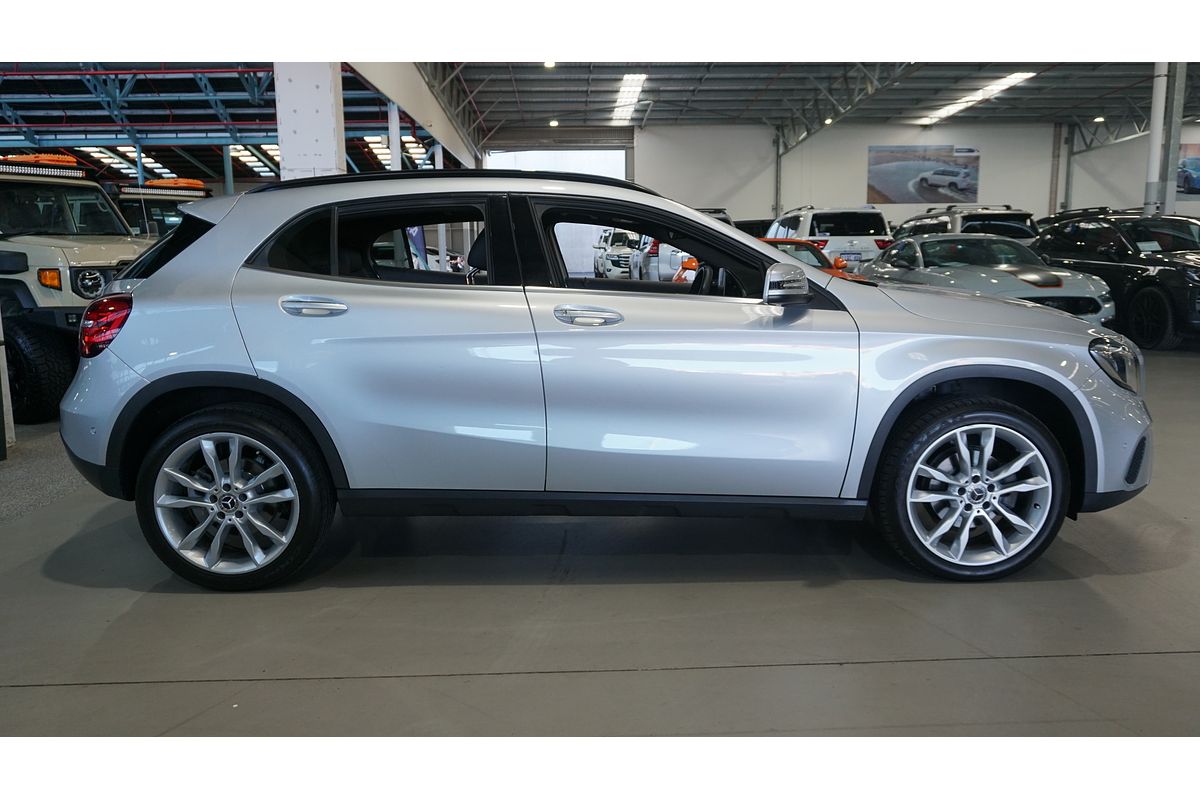 2019 Mercedes-Benz GLA-Class GLA180 Urban Edition X156