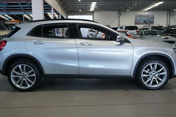 2019 Mercedes-Benz GLA-Class GLA180 Urban Edition X156