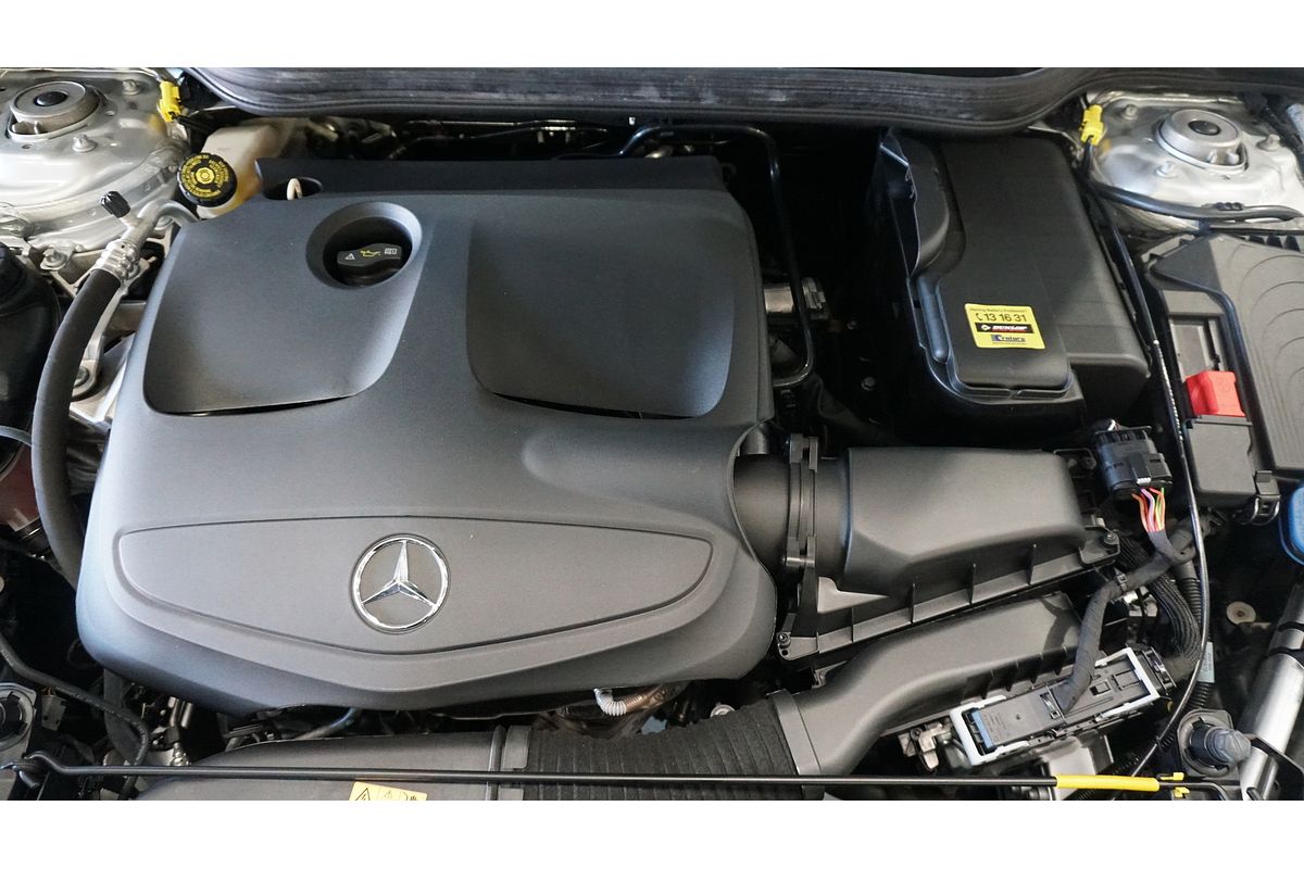 2019 Mercedes-Benz GLA-Class GLA180 Urban Edition X156