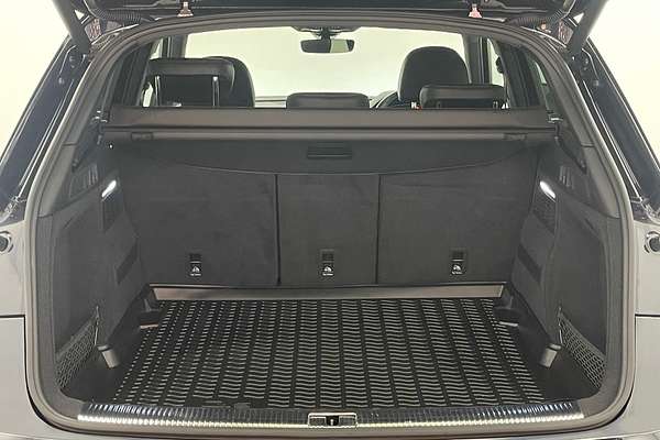 2019 Audi SQ5 FY