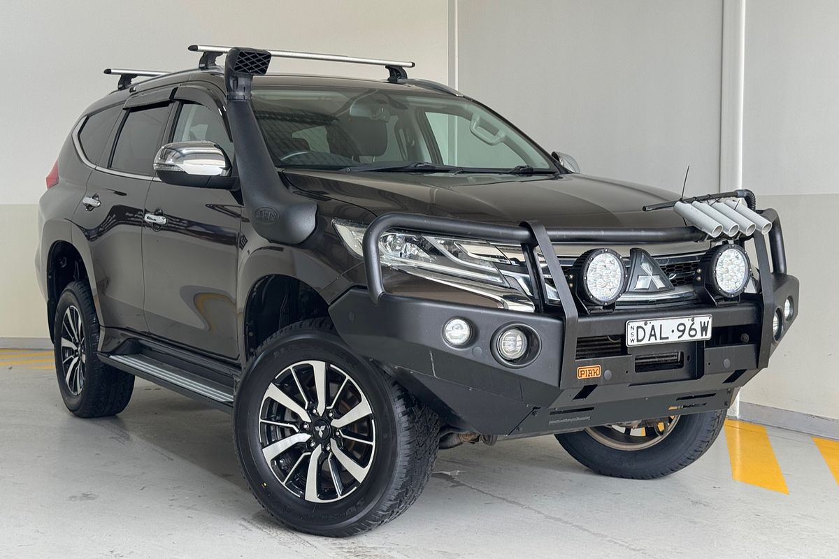 2016 Mitsubishi Pajero Sport GLS QE