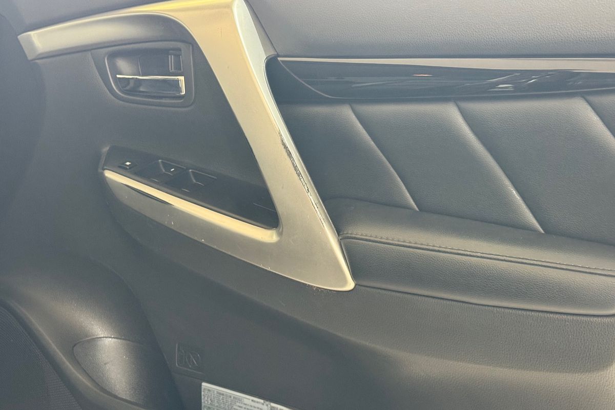 2016 Mitsubishi Pajero Sport GLS QE