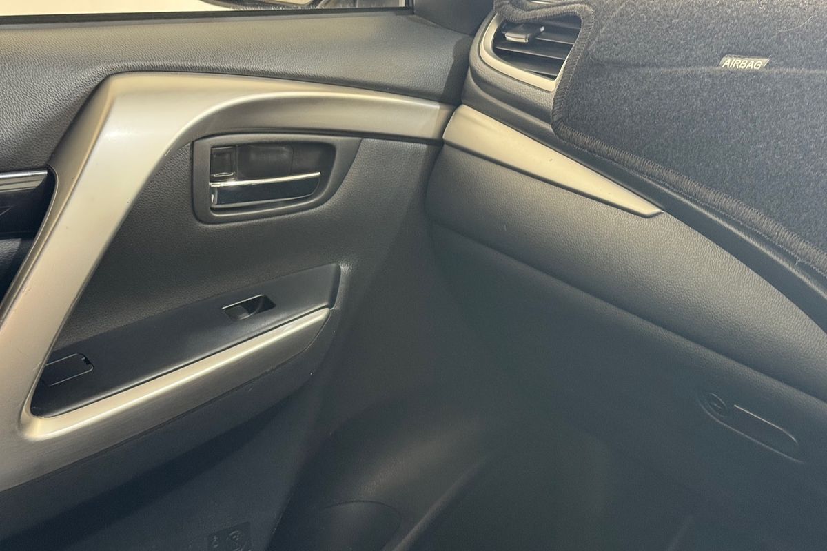 2016 Mitsubishi Pajero Sport GLS QE