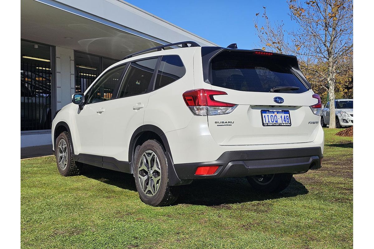 2025 Subaru Forester 2.5i Luxury Special Edition S5