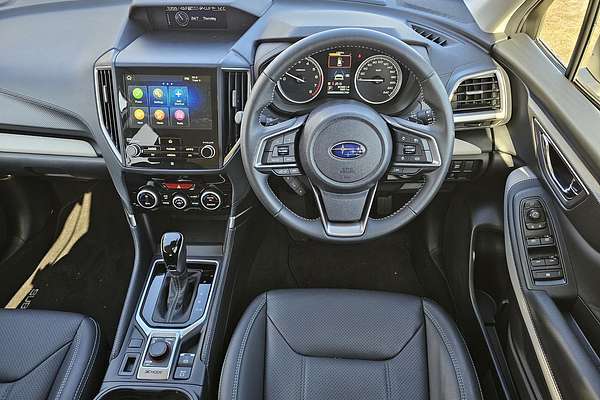 2025 Subaru Forester 2.5i Luxury Special Edition S5