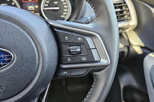 2025 Subaru Forester 2.5i Luxury Special Edition S5
