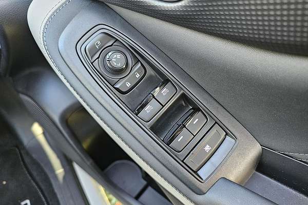 2025 Subaru Forester 2.5i Luxury Special Edition S5