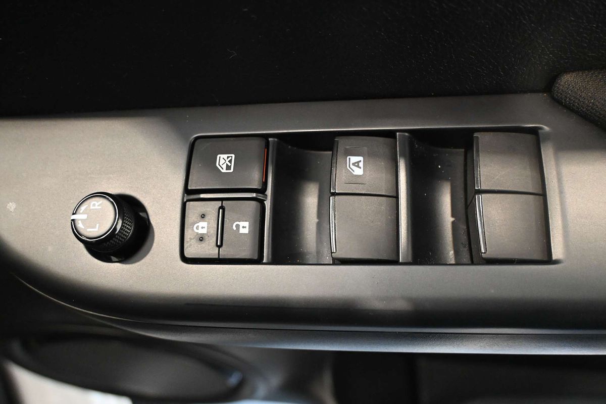 2023 Toyota Hilux SR GUN126R