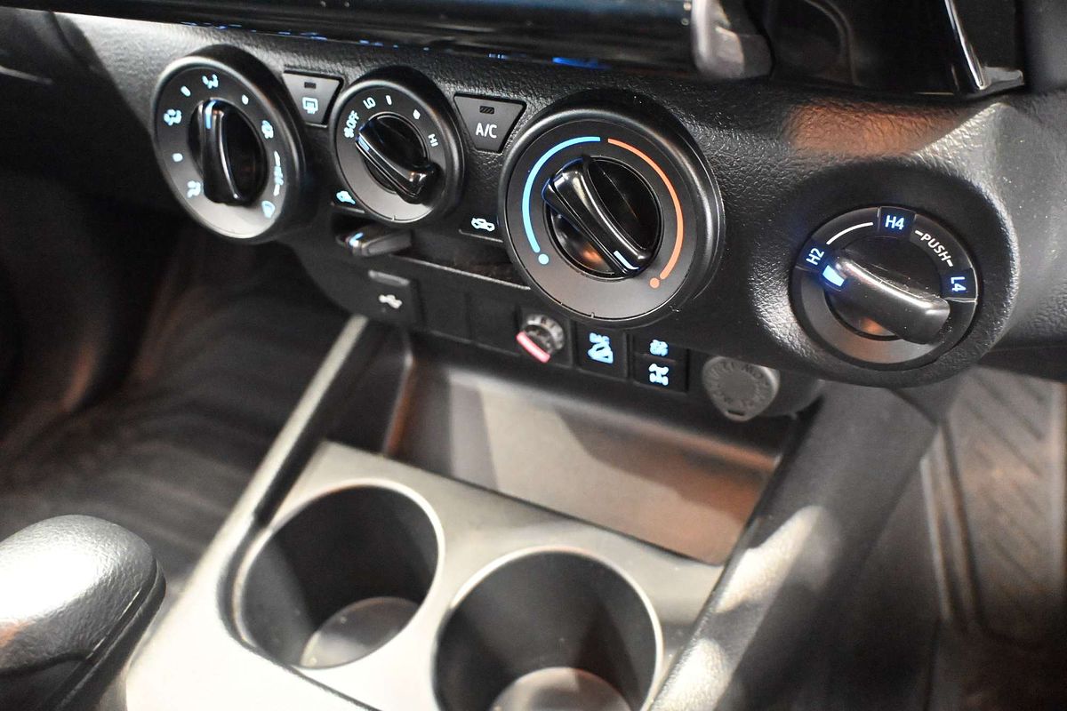 2023 Toyota Hilux SR GUN126R