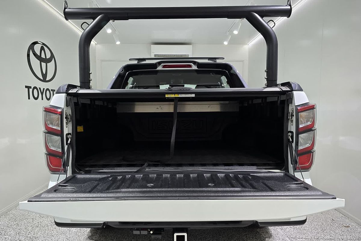 2024 Isuzu D-MAX X-TERRAIN 4X4