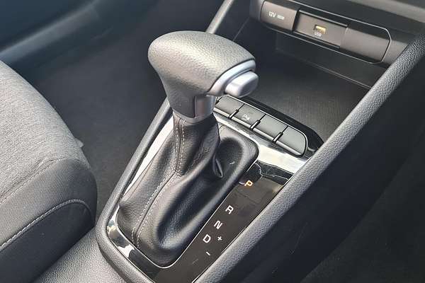 2023 Kia Stonic S YB