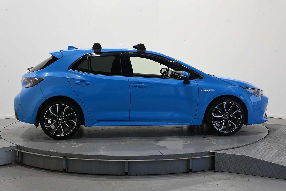 2019 Toyota Corolla ZR Hybrid ZWE211R