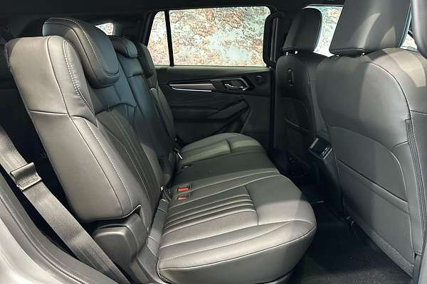 2025 Isuzu MU-X LS-T