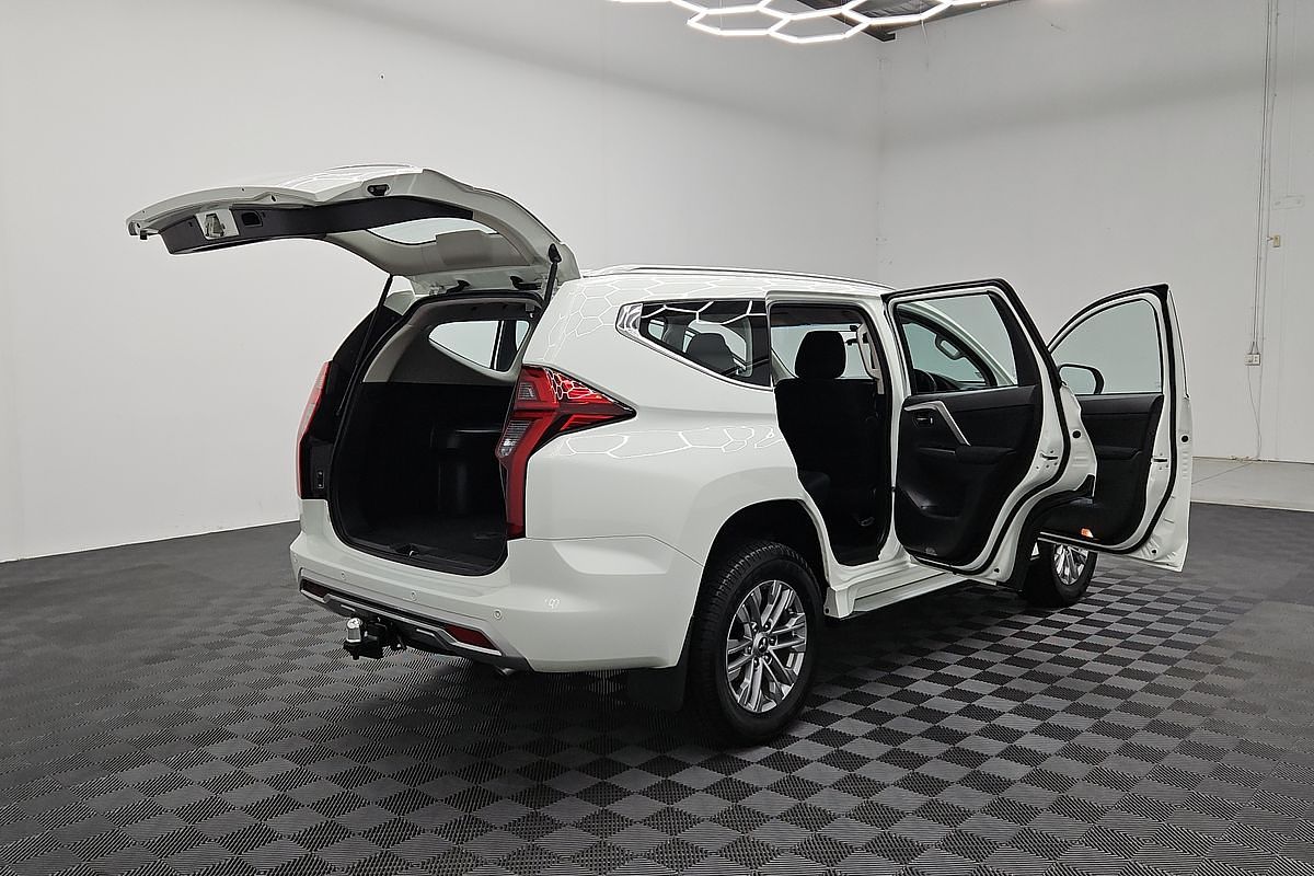 2021 Mitsubishi Pajero Sport GLX QF