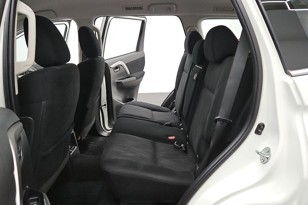 2021 Mitsubishi Pajero Sport GLX QF