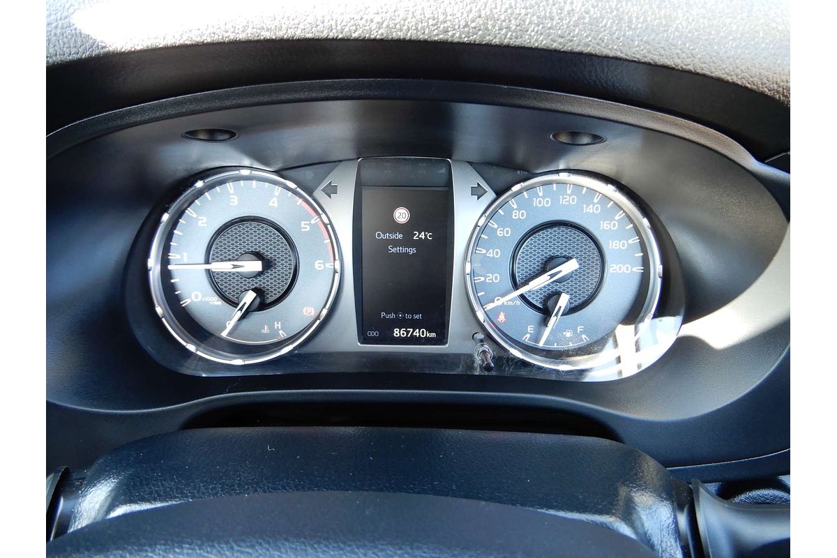 2021 Toyota Hilux SR GUN126R 4X4