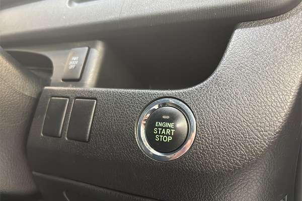 2011 Toyota NOAH WELCAB ZRR70