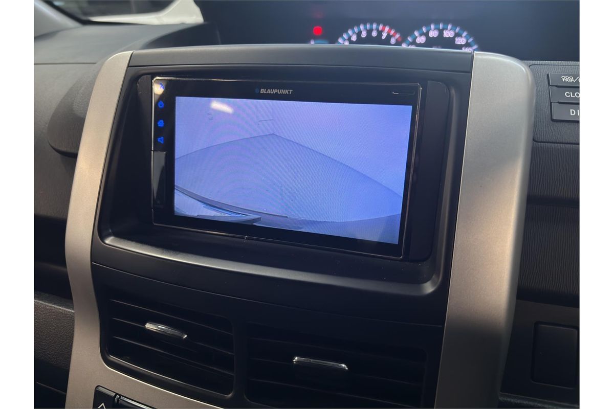 2011 Toyota NOAH WELCAB ZRR70