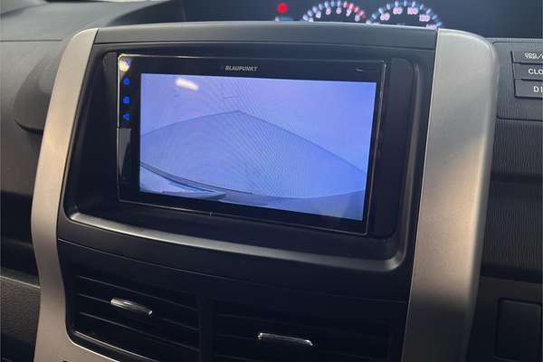 2011 Toyota NOAH WELCAB ZRR70