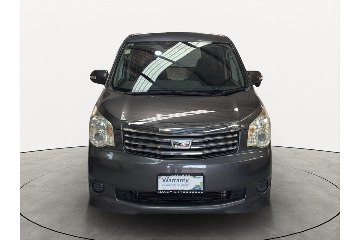 2011 Toyota NOAH WELCAB ZRR70
