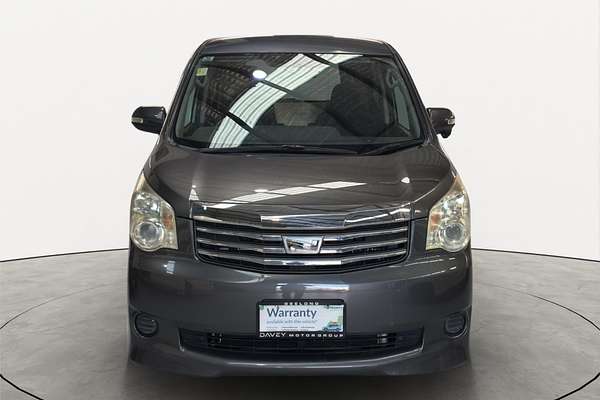2011 Toyota NOAH WELCAB ZRR70