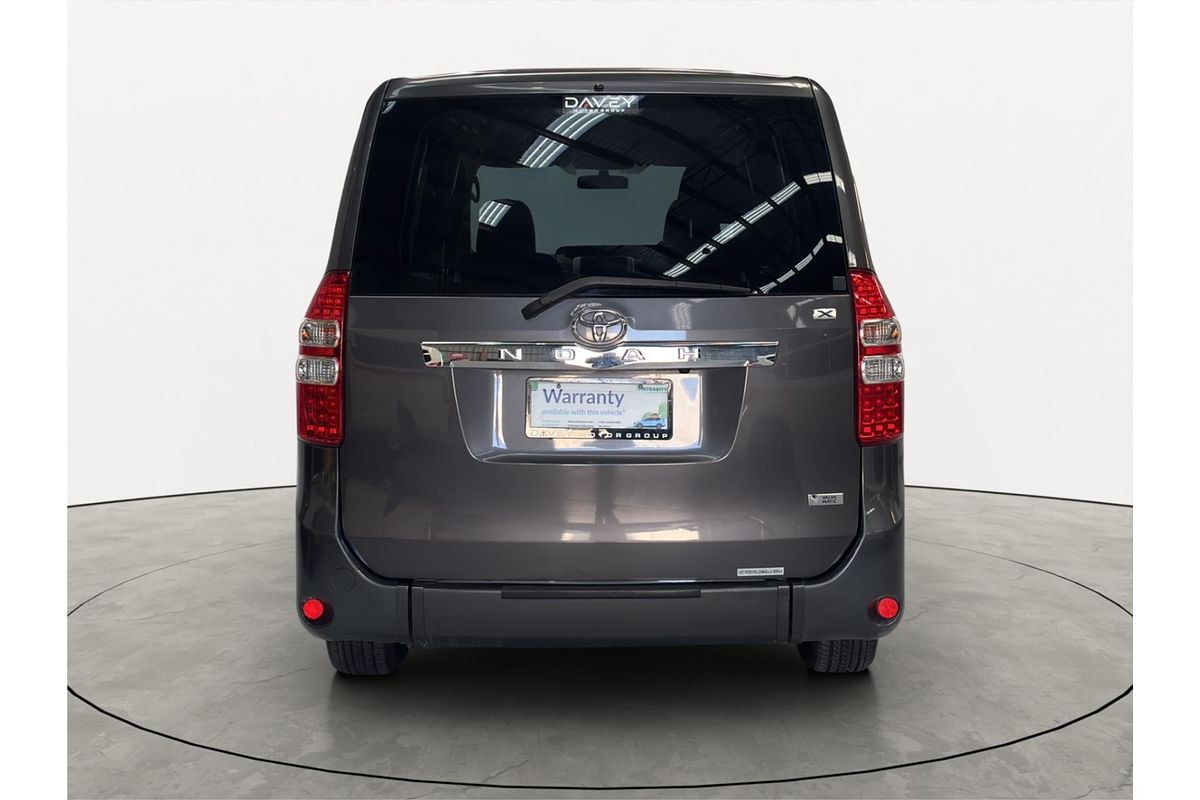2011 Toyota NOAH WELCAB ZRR70