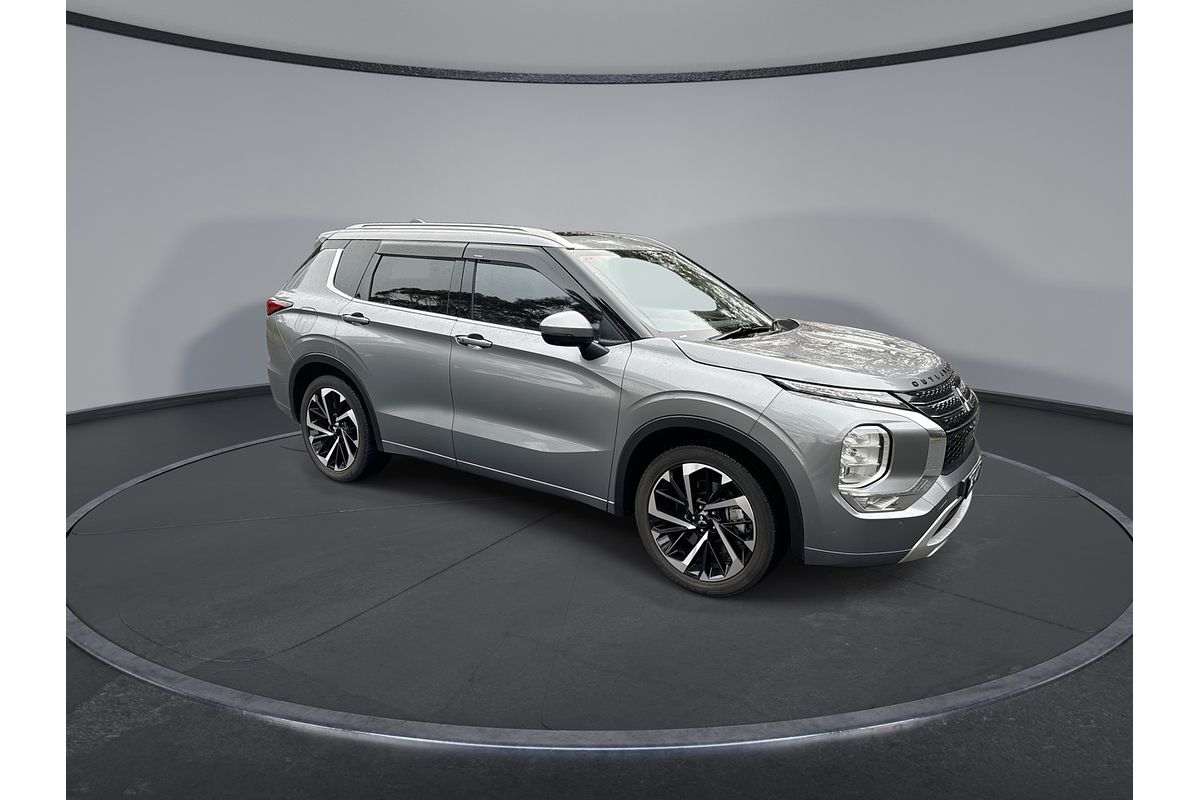 2022 Mitsubishi Outlander Exceed ZM