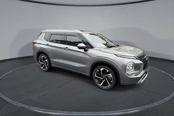 2022 Mitsubishi Outlander Exceed ZM