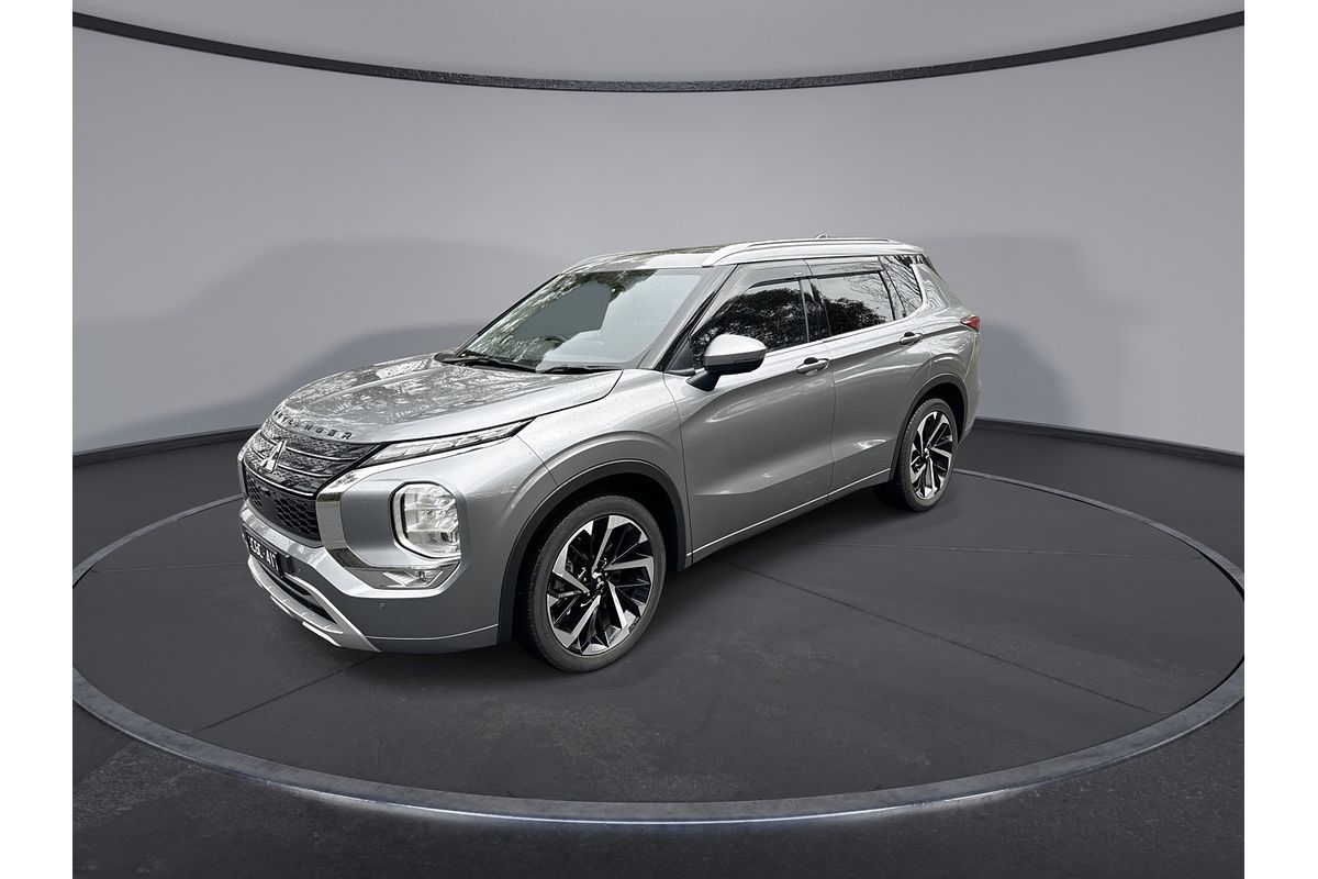 2022 Mitsubishi Outlander Exceed ZM