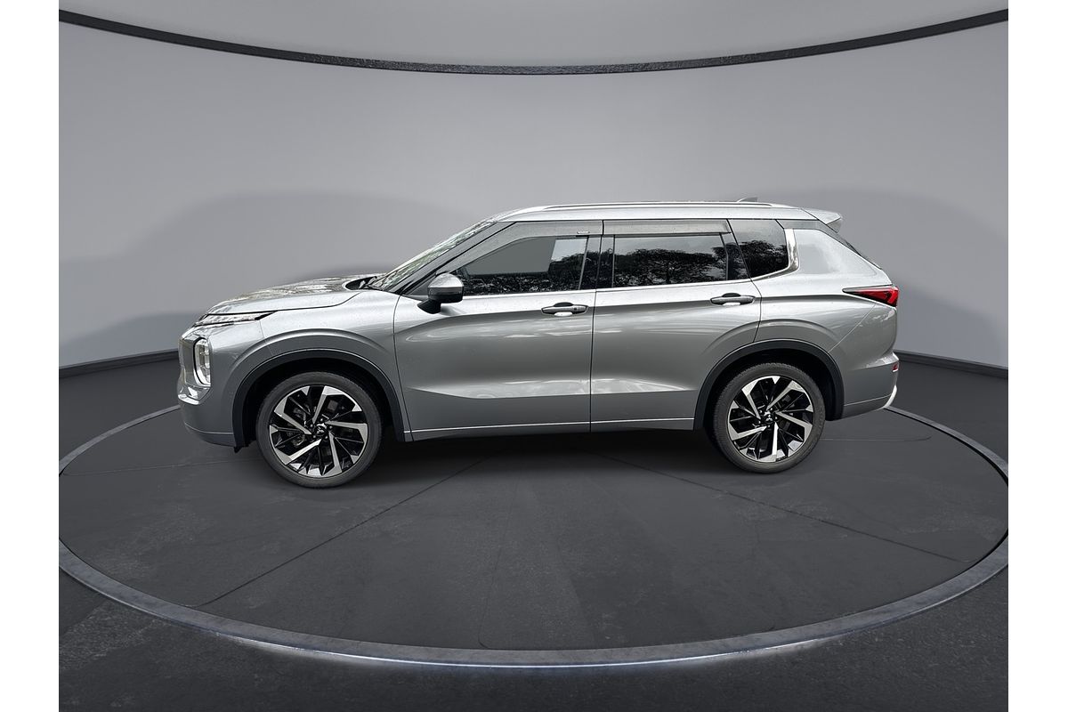 2022 Mitsubishi Outlander Exceed ZM