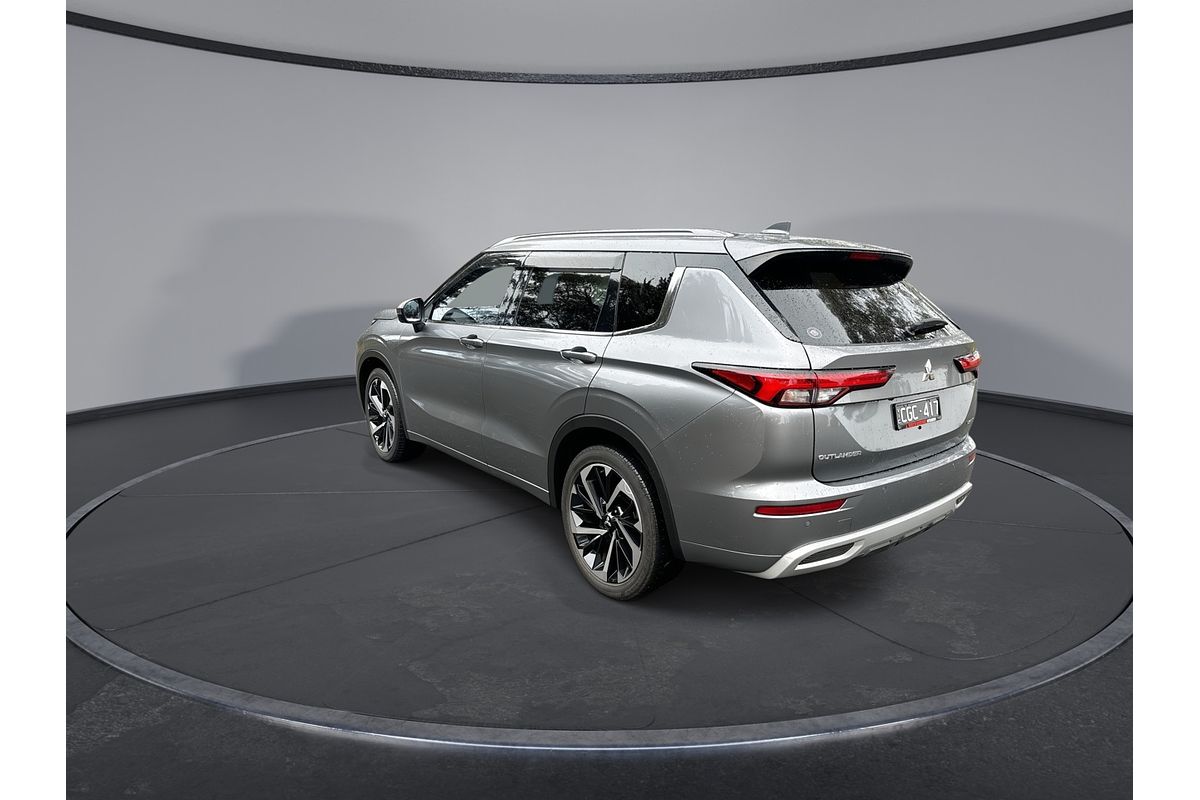 2022 Mitsubishi Outlander Exceed ZM