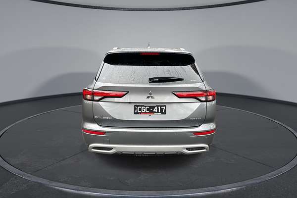 2022 Mitsubishi Outlander Exceed ZM