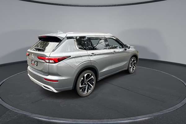 2022 Mitsubishi Outlander Exceed ZM