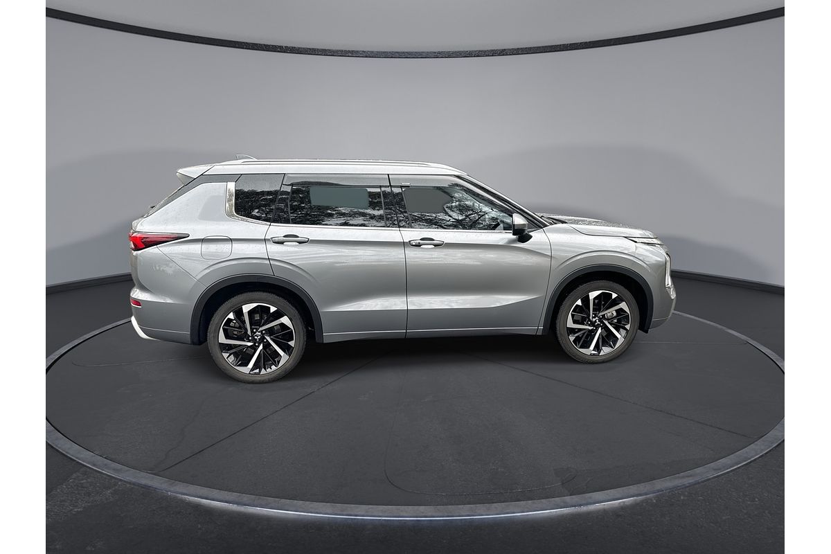 2022 Mitsubishi Outlander Exceed ZM