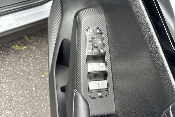 2022 Mitsubishi Outlander Exceed ZM